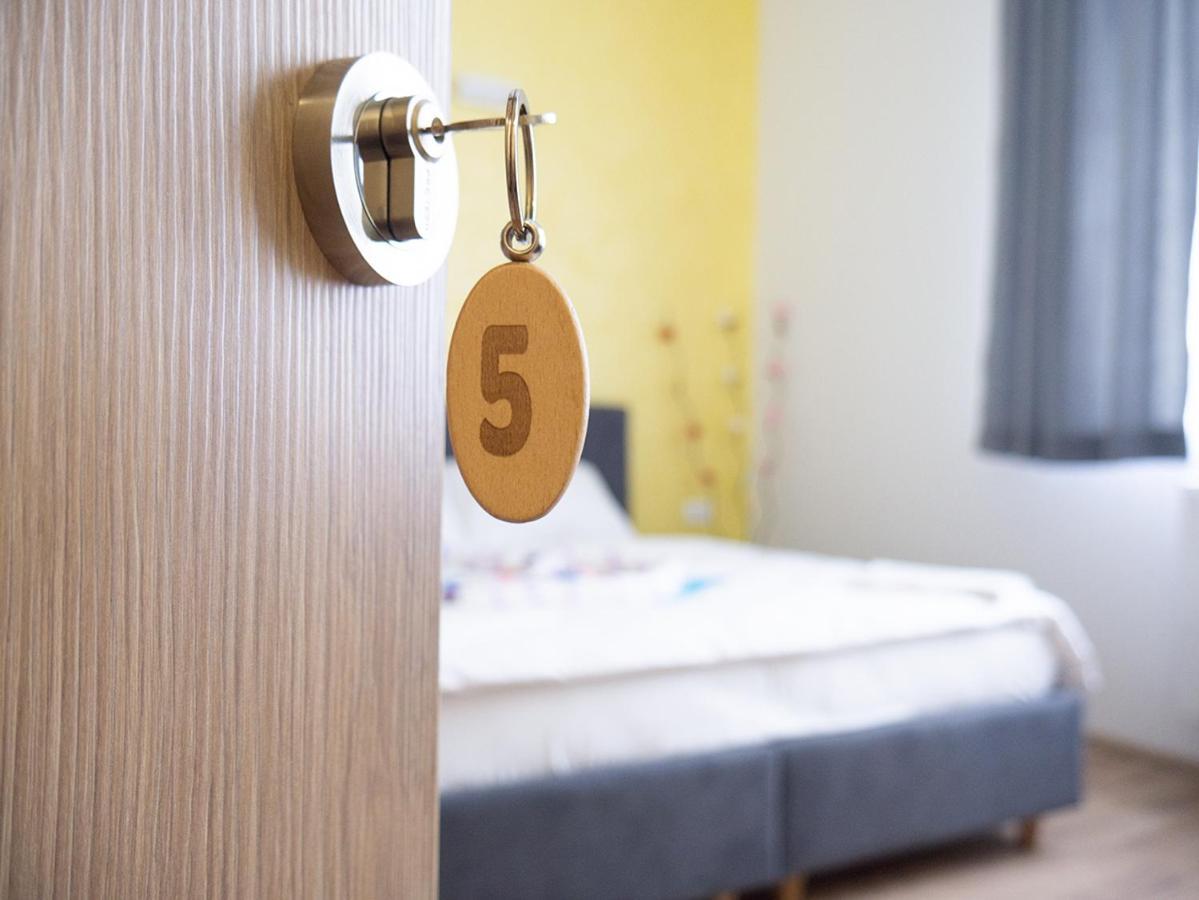 Motel Rezime Zenica Buitenkant foto